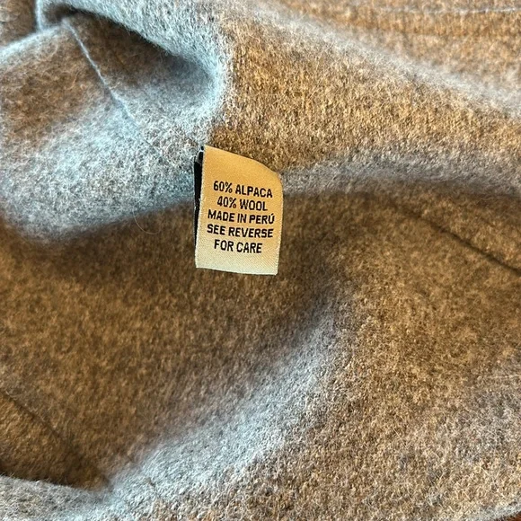 Wool Assymetrical  jacket - Picture 8 of 8